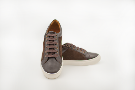 Mustang - Chocolate with white sole - Mohrasneakers