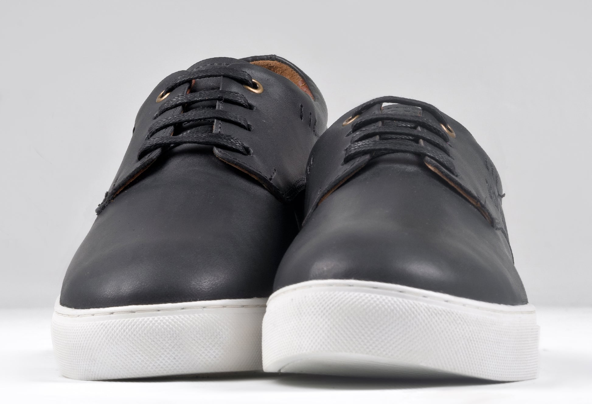 Astra - midnight With White Sole - Mohrasneakers